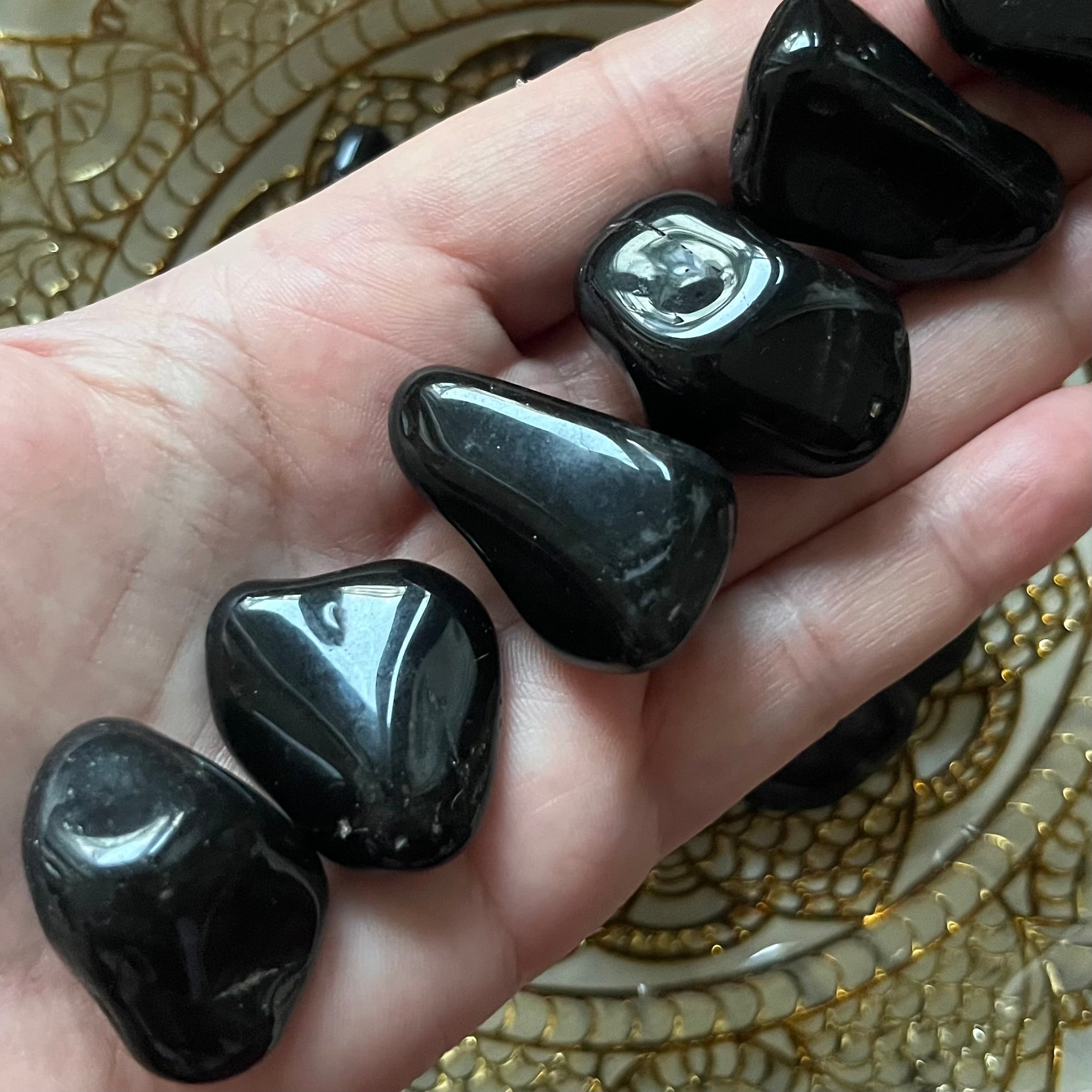Black Onyx Tumblestones - Inner Strength & Energy Healing Medium Crystals