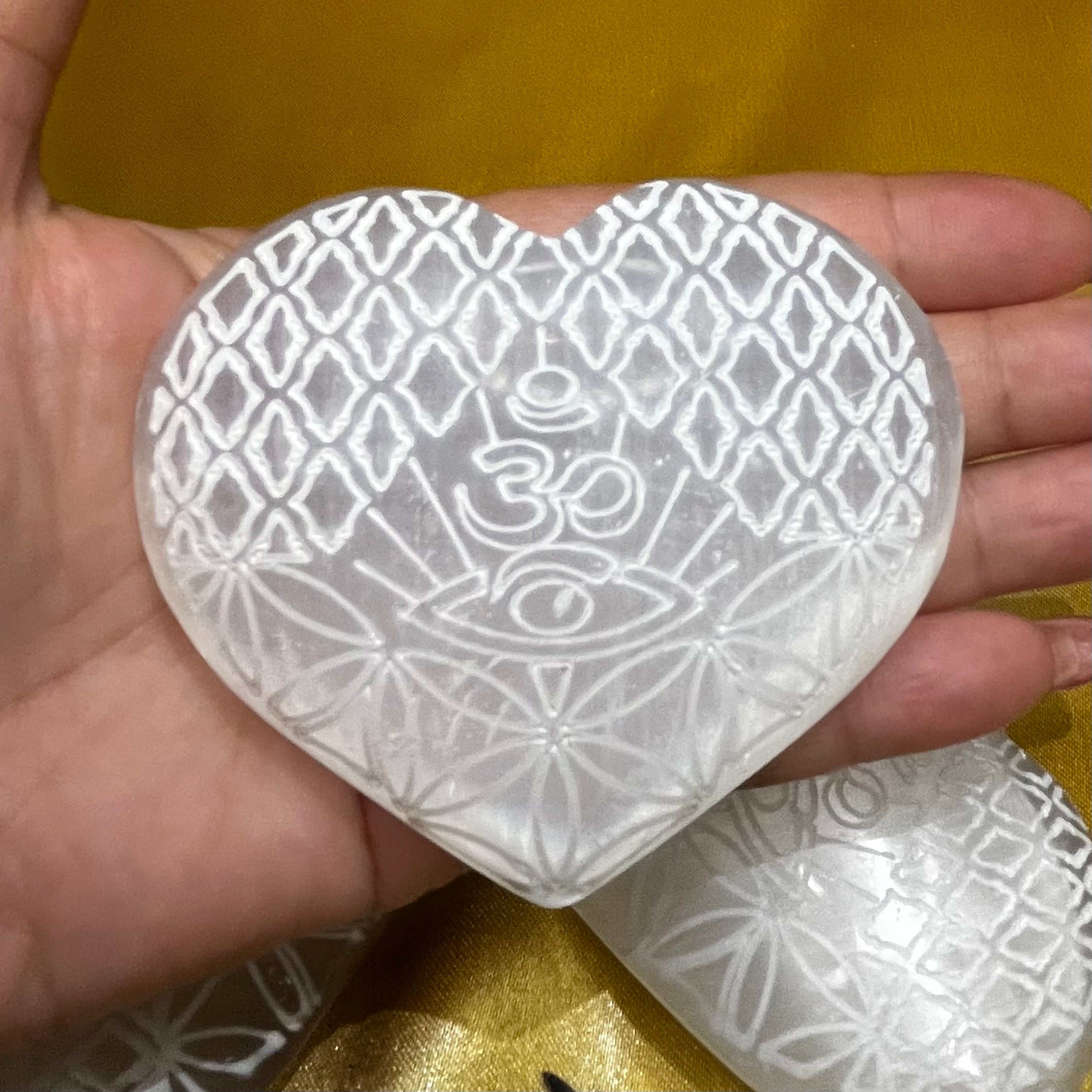 Selenite Heart - Cleansing & Purification Crystals