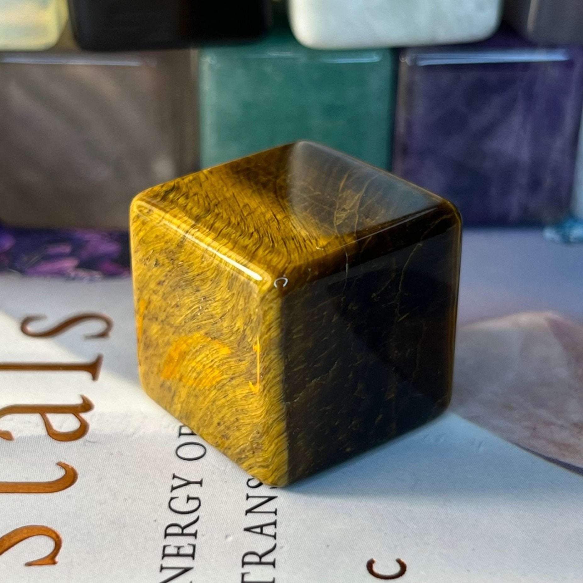 Gemstone Cubes Tiger's Eye 2cm Crystals