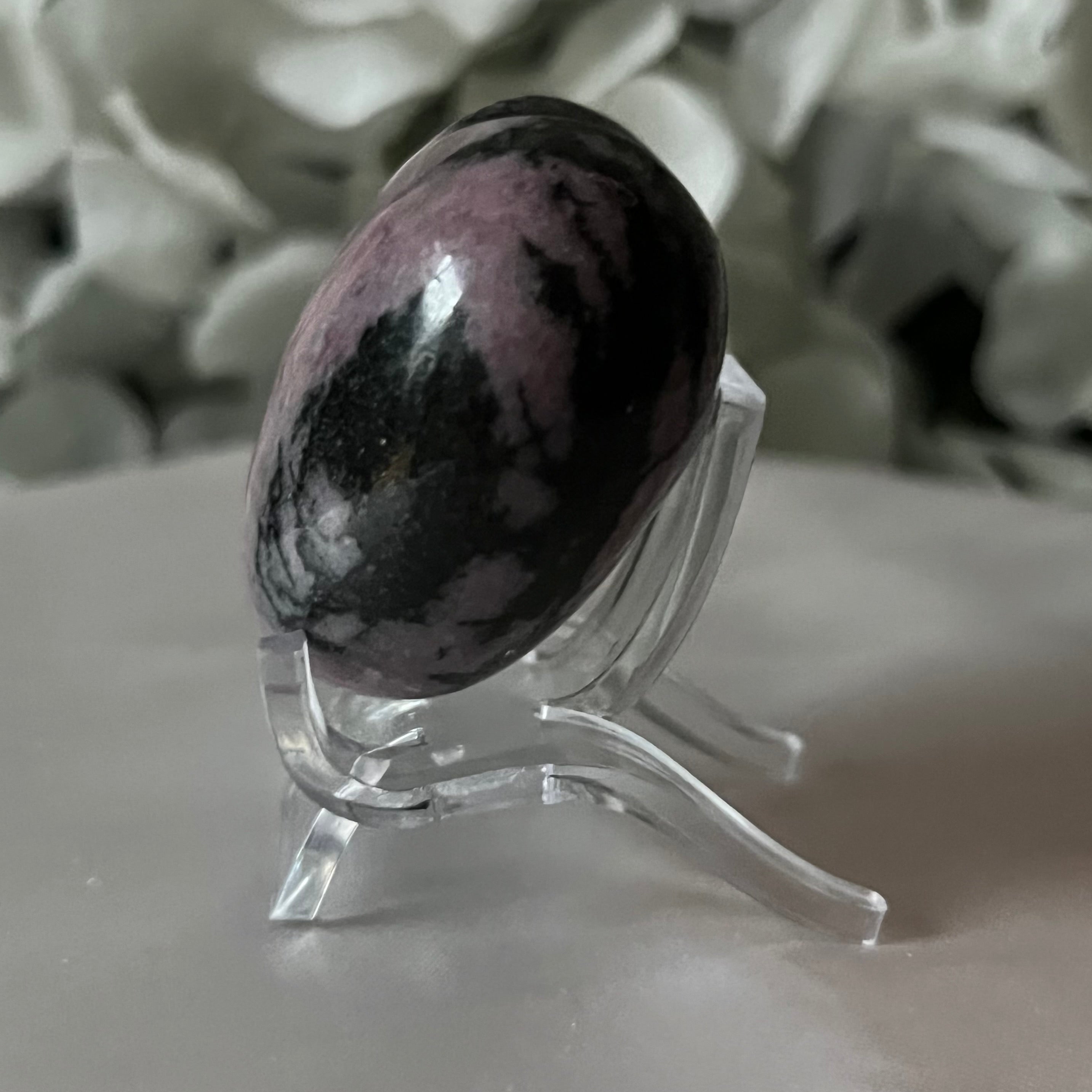 Rhodonite Heart - Emotional Healing & Self-Confidence Crystals