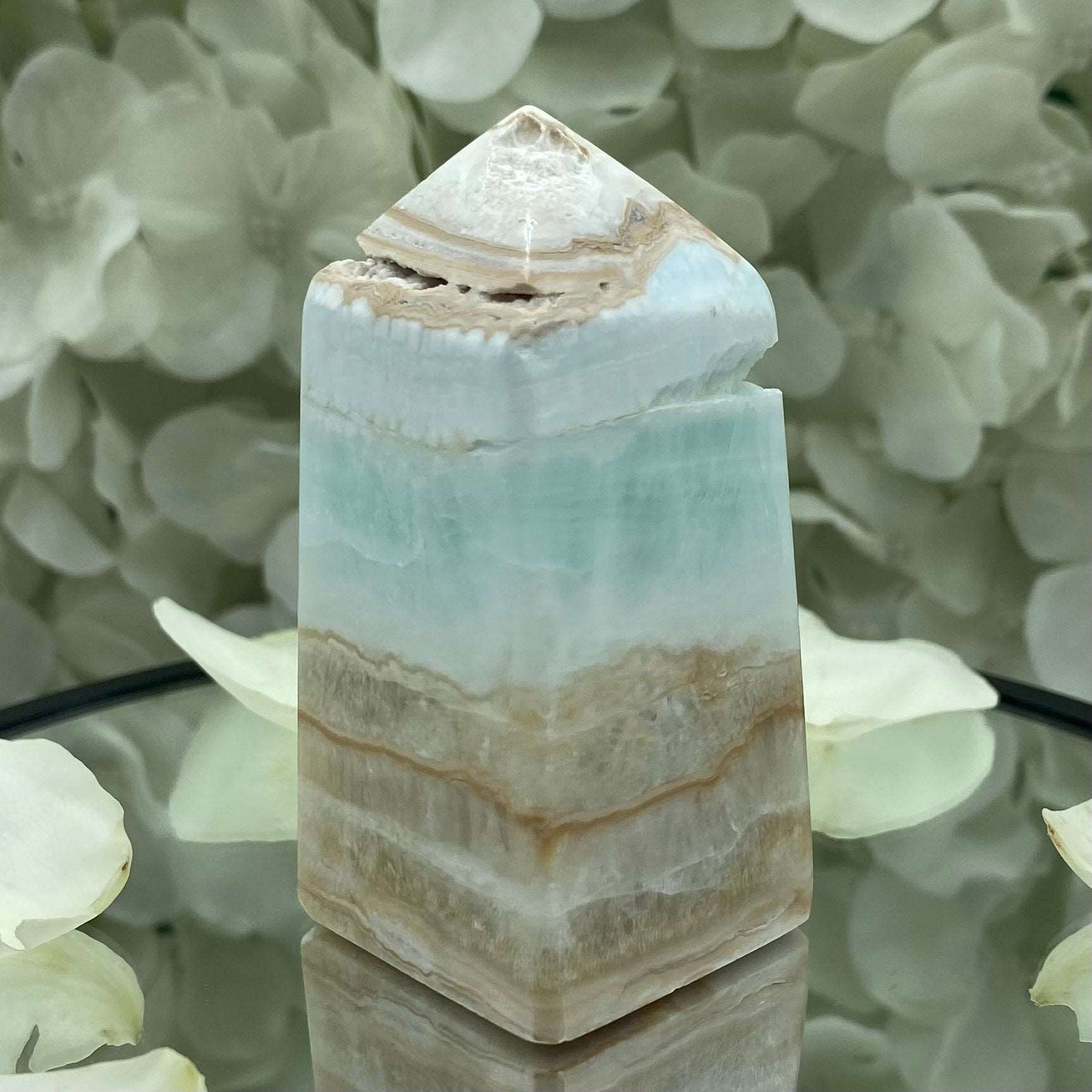 Caribbean Calcite Obelisk - Spiritual Growth & Self-Confidence 1- 6.9cm x 3.1cm Crystals