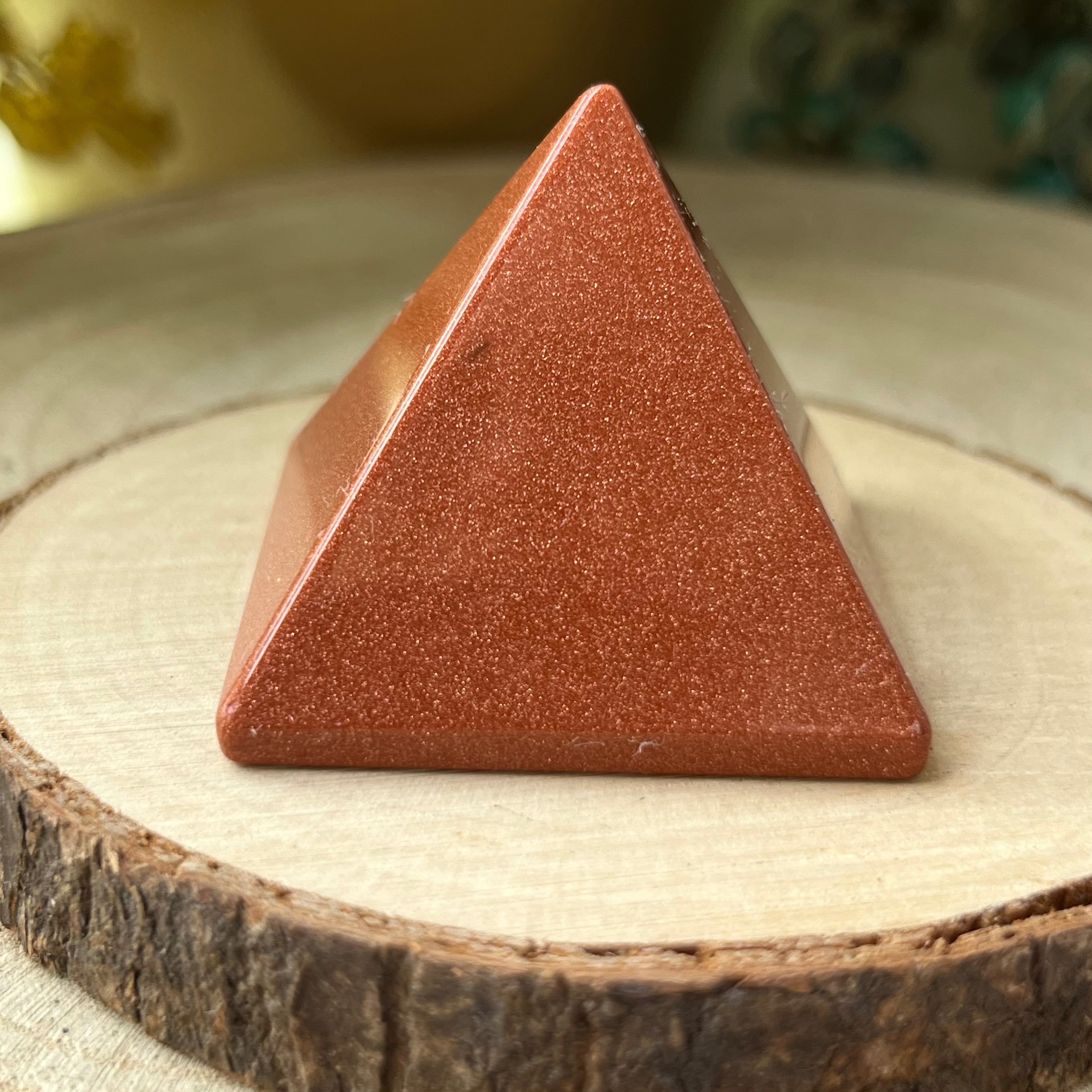 Goldstone Pyramid 4cm Crystals