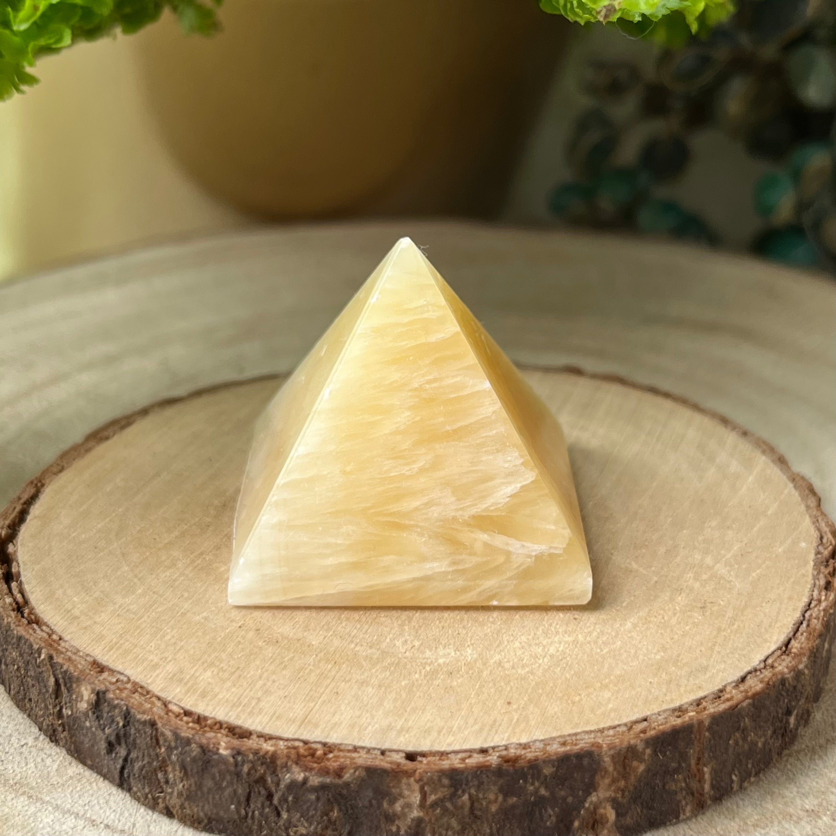 Orange Calcite Pyramid - Joy & Creativity 1- 3.5cm Crystals