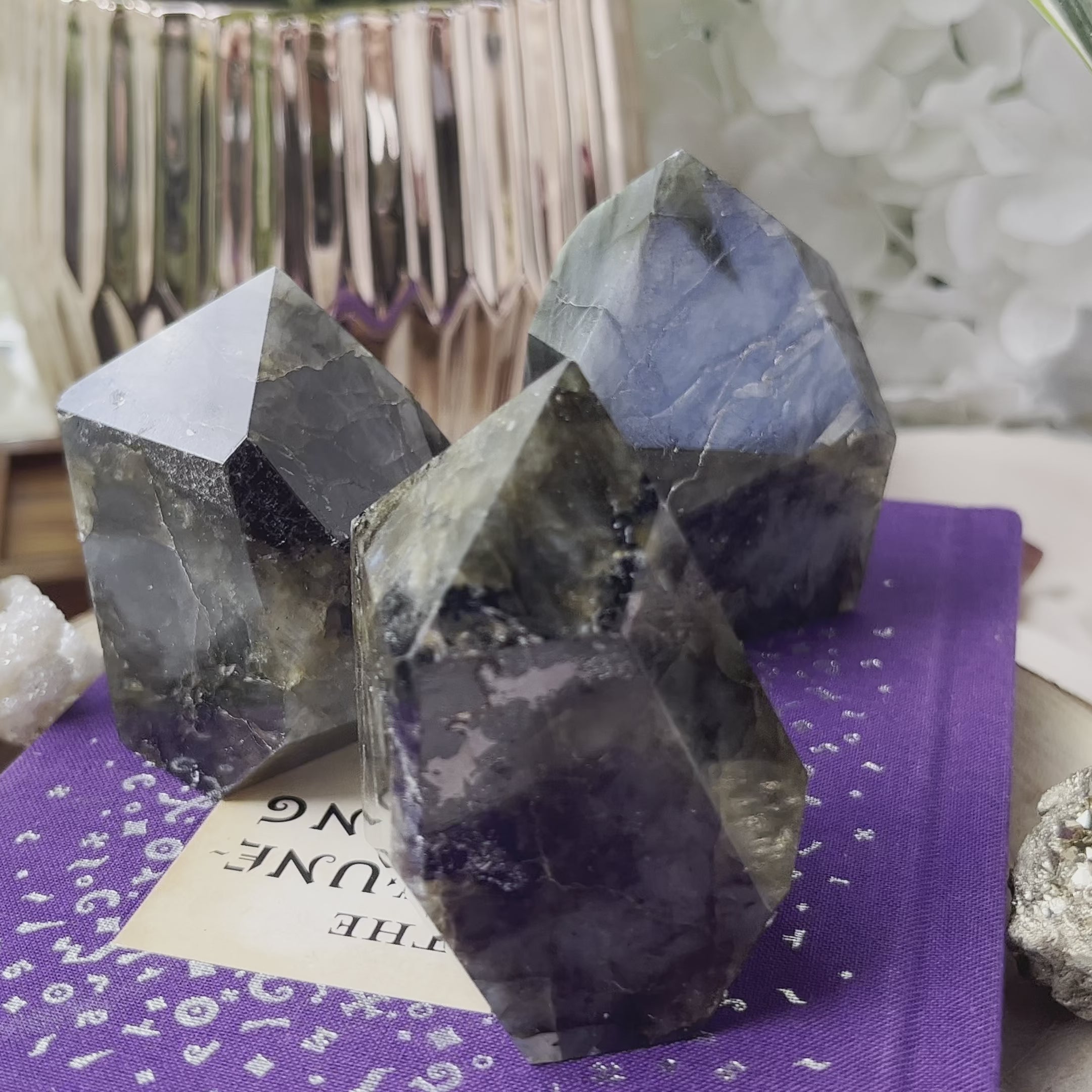 Labradorite Faceted Freeform - Magic & Clairvoyance
