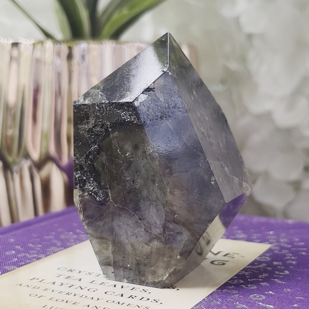 Labradorite Faceted Freeform - Magic & Clairvoyance
