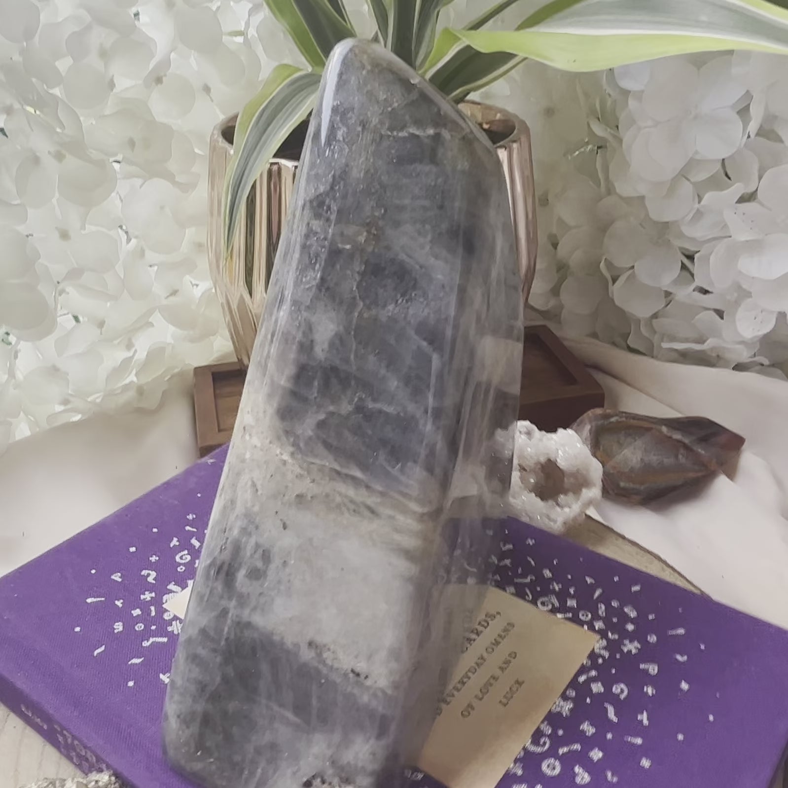 Labradorite Freeform (Purple Flash) - Magic & Clairvoyance
