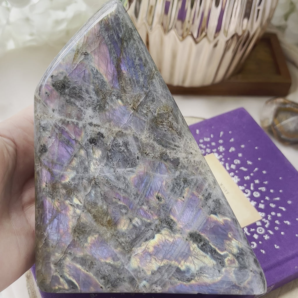 Labradorite Freeform (Purple Flash) - Magic & Clairvoyance