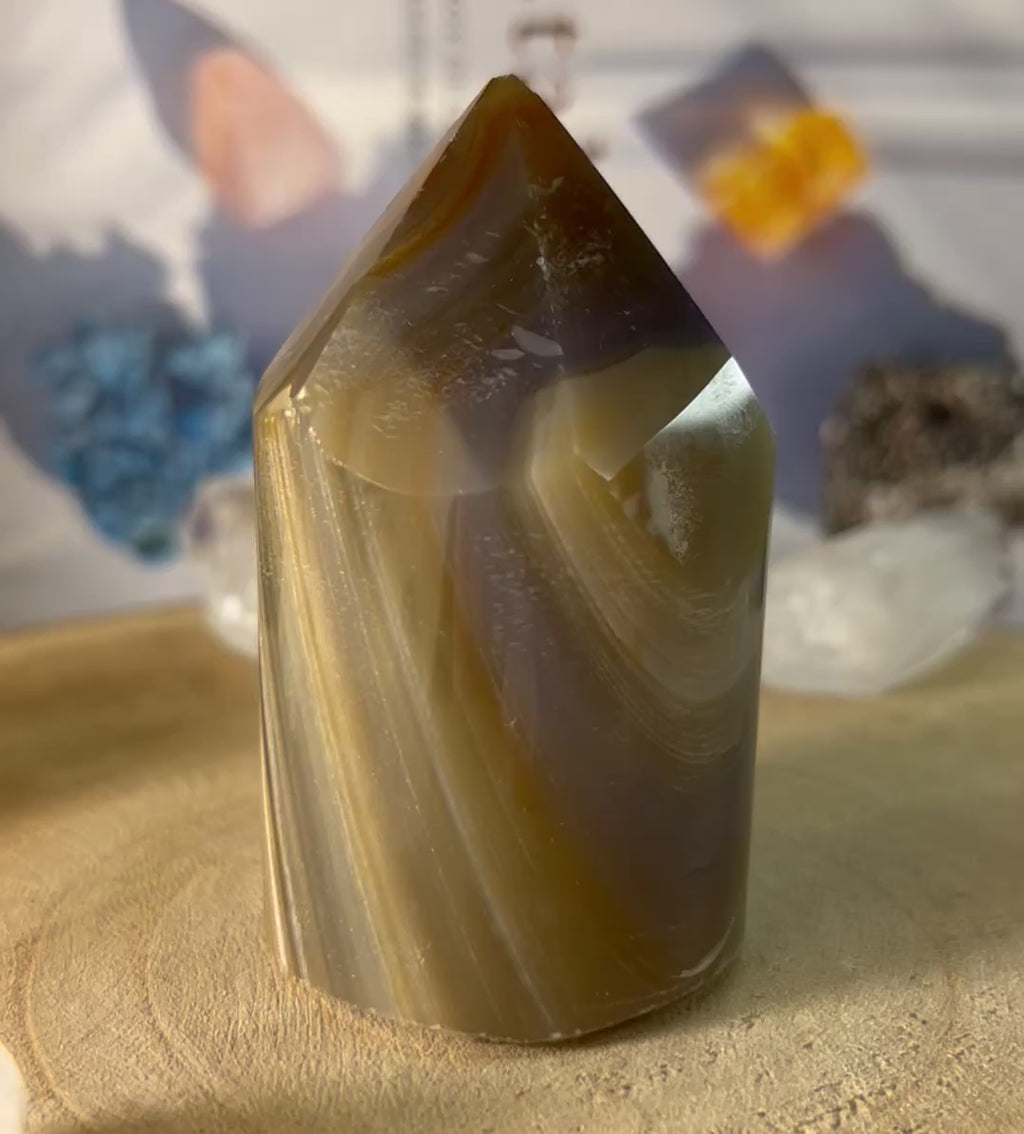 Natural Agate Polished Point - Balance & Harmony