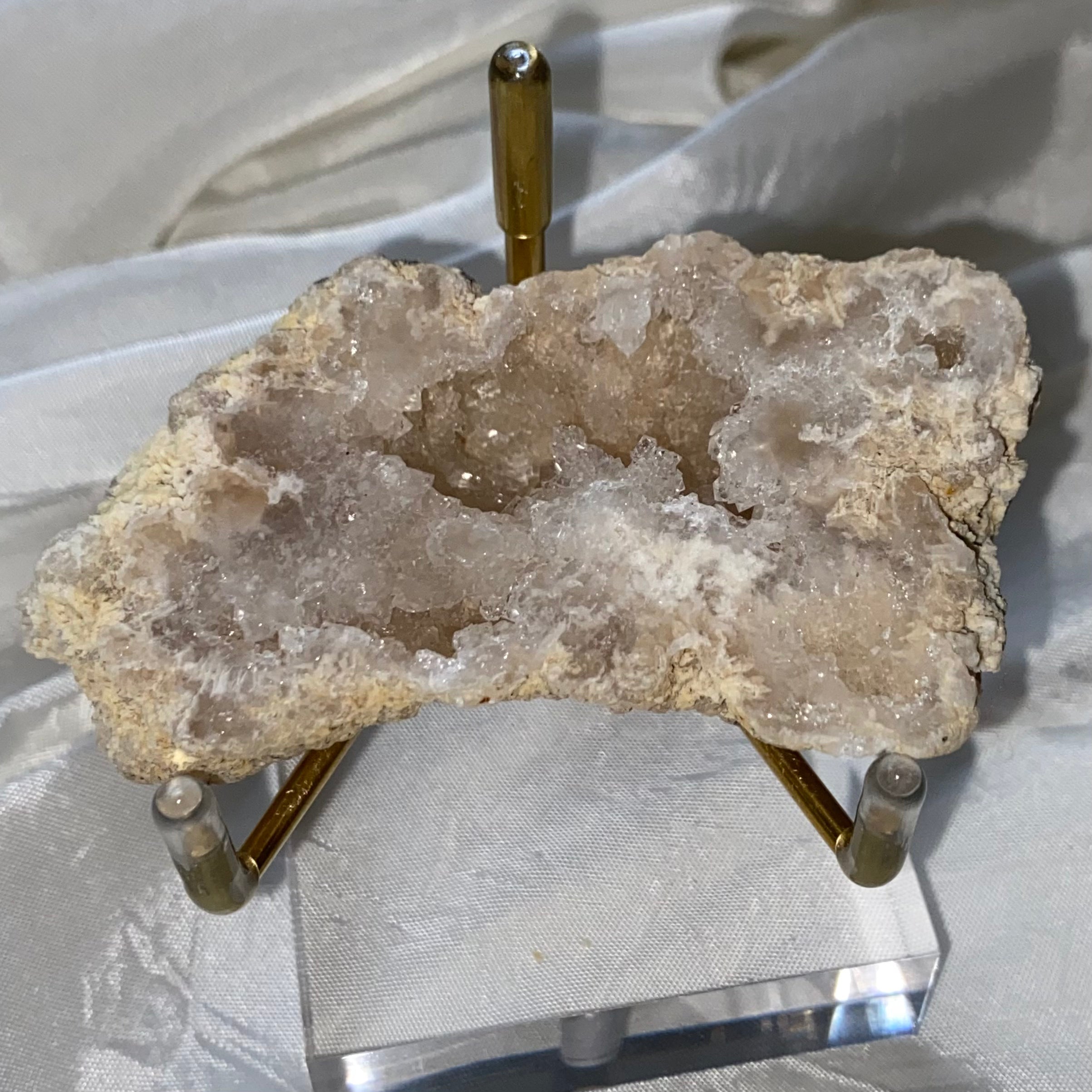 Polished White Quartz Geodes 5- 7.5cm x 3.7cm Crystals
