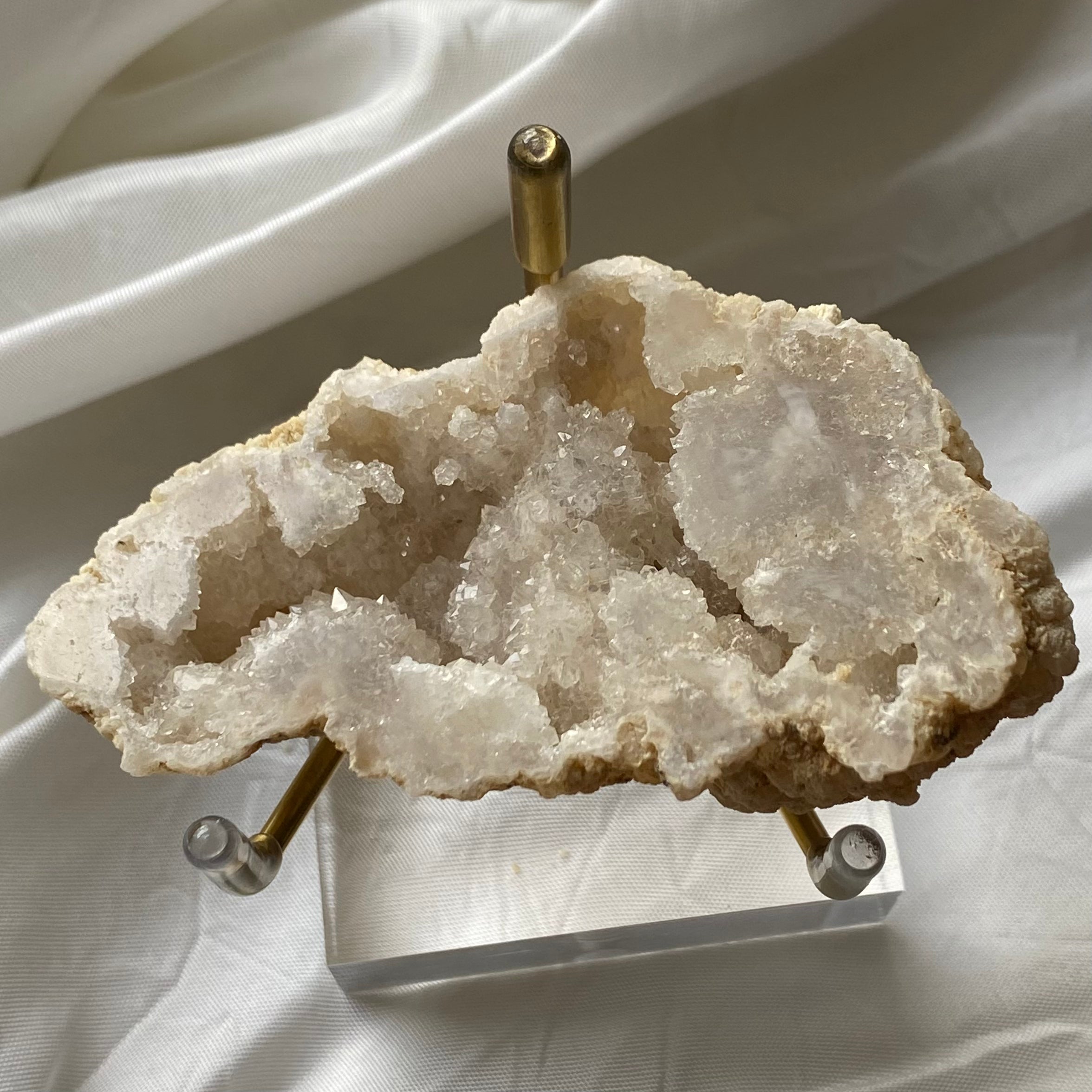 Polished White Quartz Geodes Crystals